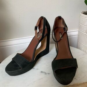 Matiko Black Cut Out Heel size 8